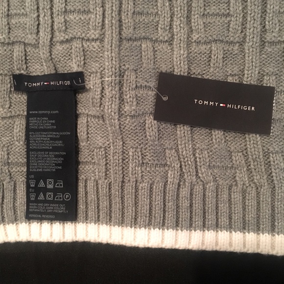 Tommy Hilfiger Scarf - Picture 5 of 6